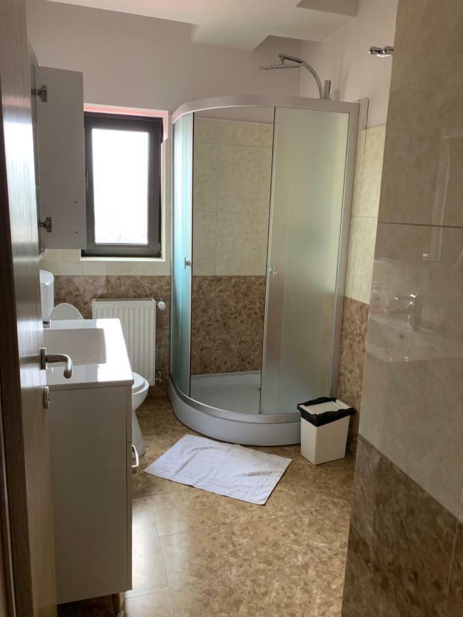 מלון בוסטאני Vila Curcubeu מראה חיצוני תמונה